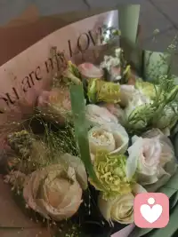 比如：此刻你的频率在一楼，就算怎么努力。你的人脉资源财富，都是在一楼的层次。



因为你的频率没有提升，你的认知维度就打不开，自然遇到问题就没有心力去解决。



如果你此刻的频率在30楼，那么你接下来所遇到的人事物，都会随着你的维度的提升自动解决。


如何提升频率解决问题？


格式化过去，过去心不可得，未来心不可得，现在心不可得，一切如梦幻泡影。


所以无论过去是好是坏，你要全然放下，全然地忘记，要知道，如果你的人事物被过去深深地锁住，你就为自己的生命设置一个最大的牢笼。配图