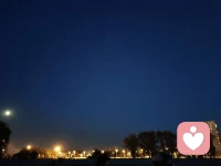 窗外燈火通明 而你是那顆最閃耀的星配圖