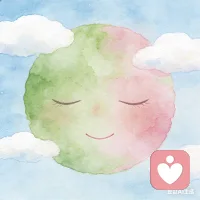 每日一句:情绪越压抑越发酵，越放大
🌿 情绪像一杯不断被摇晃的苏打水，你越用力按住瓶盖，内在的气压反而越强。
一位来访者曾告诉我，她习惯把工作中的委屈“锁进抽屉”，结果半夜常因心悸醒来。当我们开始尝试每天用纸笔把情绪倾倒出来——哪怕只是胡乱画线、写破碎的句子——那个“抽屉”的重量竟渐渐变轻了。
心理学中有个“反弹效应”：越想压制某个念头或感受，它越容易占据注意力。比如此刻，让你“不要想粉红色大象”，你脑海中反而出现一个“粉红色的大象”。
情绪本身是流动的能量，需要被感知和命名。当我们说“我胸口发闷”，而不是“我没事”；当我们允许自己在车里听完一首歌再上楼，而不是催促“快点振作起来”——那些被压抑的部分，才真正开始松动。
下次感到情绪升起时，试着把手放在心口，对自己说：“我感觉到你了，你可以在这里。”
真正的情绪管理，从来不是修筑更高的堤坝，而是学会在风雨中稳稳地撑伞，看着雨水顺着伞沿，轻而有力地流淌出去。💧配图