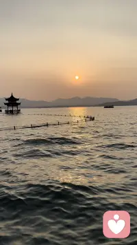 疗愈第4日

生活不必太匆忙，

给自己一点时间，一点空间，一点温柔。

治愈从来不是瞬间，是日复一日的善待。