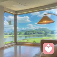 听风观云☁️

这样的感觉就在不久前，但是好像已过了一个世纪。
因为想太多、做太少，所以累了的朋友可以此刻暂时放下手中的事，放空一切，观看天上慢慢飘动的云，让思绪随着云慢慢飘散，清空一切。。。
如今社会所有的人都渴望别人的关爱和能量，
很少有人会想着我要好好爱某个人，就算爱也是有条件的
所以大家都各自关上了心门，
活在自己的世界里半死不活或者极致追求财富成就来填补自己匮乏的“心”❤️
也就创造了“情商”、“情绪价值”这些词汇。
其实“爱”就在你“回头的那一刻”
你感受到了吗
亲爱的
❤️
🌈🌈🌈🌸🌸🍀🍀🌹🌹