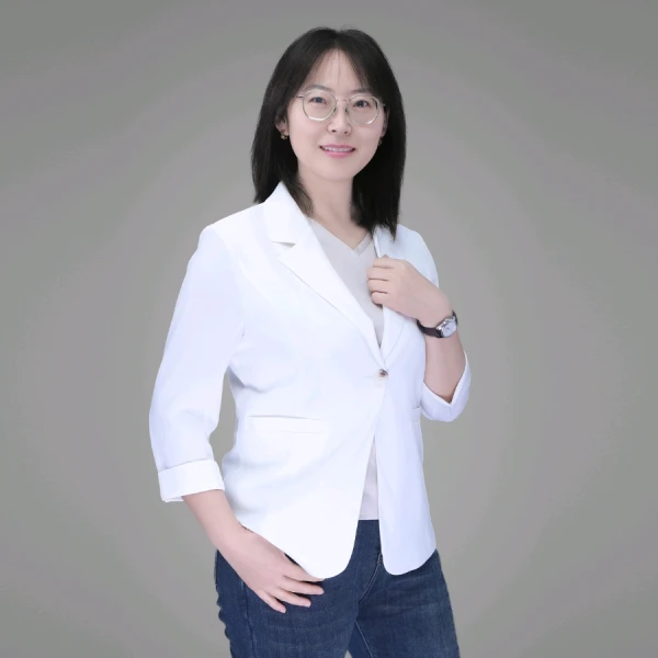 曉林傾聽