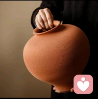 你不用把所有情绪都藏得好好的，那些没说出口的委屈，我都愿意接住。配图