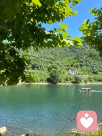 别害怕内心的情绪翻涌，每一种感受都值得被看见，我会陪着你慢慢梳理，找到内心的安宁。