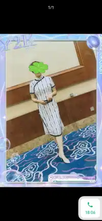 結婚三件套：有房，有車，有錢，其實變相說明人都是要找一個條件好的另一半。慕強不光是女人有，男人如是。它是刻在人基因里的一種人性。
慕強也是一種弱者行為。可能是對方身上有對自己理想狀態的投射；或是想偷懶走捷徑。哪怕是成功人士，表面他的伴侶沒有他那么耀眼，
但骨子里，另一半也是一個不依賴別人，有自己明確的目標，能夠獨擋一面的人。所以有句話說：男人都喜歡年輕漂亮的女子，但男人尊重的，永遠是那些刻苦勤奮和三觀正的女性。慕強往往還會欺負弱小。
看看那些在婚姻里痛苦的人往往是結婚后就開始放棄自我成長，沉浸在小家中歡心雀躍，殊不知外面的世界都是在流動的，
慕強會激發人想去靠近更多優秀的人，而甘于家庭的你逐漸就被嫌棄。當你懂得人性慕強，就不會指望另一半能一直喜歡弱的你，哪怕現階段對方對你很好。你會想著提升自我，盡力發展自己。
當你的安全感能夠自給自足時 你會發現，身邊的人都會認可你，這種遠比你找到一個強者去崇拜依附，更有成就感。配圖