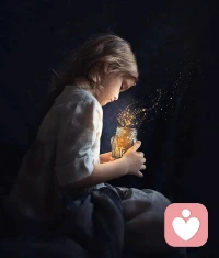 我看到哀悼正在饮一杯悲伤的酒，问道：
“它尝起来很甜，不是吗？”
“被你发现了，”哀悼回答，
“并且你毁了我的生意。
你已经知道了悲伤是祝福，我还能如何售卖它呢？”
                        ——鲁米配图