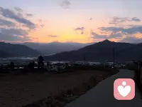 阴影从不愿一直隐藏，它会借着情绪波动、莫名的怒火和突如其来的选择流露出来，无论你是否愿意，它总会找到表达的方式。配图