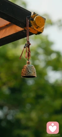 人的精神从来不会辜负自己，它会在任何情况下找到支持自己的力量。它懂得如何在所谓的灾难中生活，就像它可以在所谓的幸福中悠然自得一样。