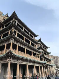 只想負責自己的一蔬一飯做個自在的漁夫，還是想賺更多的錢滿足不同的需求，全憑自己的意愿。最痛苦的是做著漁夫卻不甘心，對做富翁既渴望又恐懼，中間隔著一堆無法面對和逾越的現實。配圖