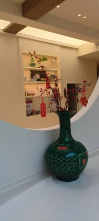 但行好事，莫問前程。前路有光，初心莫忘。配圖