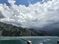 最好的生活就是：
不嫉妒別人，不看輕自己
歲月靜好，別來無恙
???? ???? ???? ????配圖