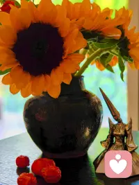 《人生五章》

Chapter one
I went out of my house,went through the street and there was a big big holeI, I fall in the hole. I thought i'd never get out of it, but i win.
我走出了自己的房子，然后穿過街道，那么在街道上面有一個(gè)很大的洞，我掉了進(jìn)去。我以為我再也爬不出來了，但是,我還是爬出來了。
Chapter two
I went out of my house, I went on the street. I saw there is a holeI and i fall into the hole again. I knew I will come out.
我走出了家門，我來到了街上，然后街上呢有一個(gè)很大的洞，我又一次的掉了進(jìn)去。我知道我能爬出來。
Chapter three
I went out of my house。Walking on the street。I saw there is a hole。I fall in the hole，it seems to be a habit。I came out very quickly。
我出門在街上走著，我看到了街上有個(gè)洞，道路上有個(gè)洞我掉進(jìn)去了。看起來是好像是我的一個(gè)模式，看起來好像就是我的一個(gè)習(xí)慣。但是我很快的出來了。
Chapter four
only out of my house went on the street。I saw the hole。I walked around。
我出門,在街上走著，我看到了那個(gè)洞，我繞過了那個(gè)洞。
Chapter five
I went out of my house and I took a new road。
我走出了我的家門，我換了一條路。配圖