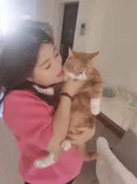 一个人脾气来了福气就走了，如果你是对的，就没必要生气，如果你是错的，就没资格生气，用嘴伤人是最愚蠢的行为，学会控制情绪是一个人成熟的标志，控制好自己的情绪，你的人生就赢了一大半，任何时候，一个人都不应该做自己情绪的奴隶，管理好自己的情绪，你就是最优秀的，控制好自己的心态，你就是成功的，人永远不要因为生气而说刻薄的话，你的怒气会过去，但是你刻薄的话会伤人一生，成年了，要学会控制自己的情绪，温柔说话，控制好情绪就能掌控好自己的人生。配图
