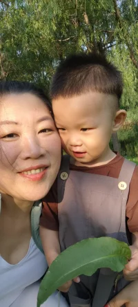 岁月里，高兴就是幸福，开心就是收获；
生活中，快乐就是金钱，健康就是财富。配图