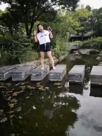 我們要接受自己的普通，也相信自己的與眾不同，更要接受自己的平凡和不完美，永遠(yuǎn)相信自已，活出自我。配圖