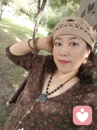 过的积极是为了生活，
过的糊涂是为了快乐，
如果觉得自已累了，就和生活请个假，
生活不是为了赶路，而是为了感受路感受沿途的风景。配图
