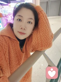 幸福的人都在关注自已，
不幸福的人都在关注别人。