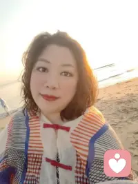 每个人都会发光，做最真实的自己，让生命爆满，自我内在的建设、接纳、自爱，活成喜欢的样子，用喜欢的方式度过每一天！