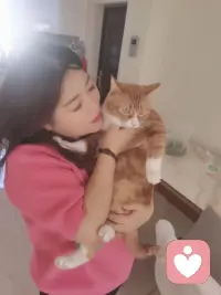 活在当下，
知足常乐，
开心就好，
让快乐成为生活的常态！❤️
~小年快乐🙂配图