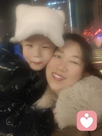 二月十四情人节快乐❤️
祝你在爱的旅程上顺风顺水，和心爱的人能紧紧相拥；
期望你所遇皆美好，所求都被深情好好应哒。