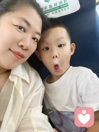 生活就是在平常中享受一切来到你生命里的喜怒哀乐、酸甜苦辣、冷暖自知。