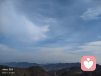 一、人若软弱就是自己最大的敌人；人若勇敢就是自己最好的朋友。

二、如果你已经尽了最大的努力，就不要为任何的失败而气馁；若没有，就不要找任何借口。生命必须有裂缝，阳光才能照得进来。路上有坎坷，人才变得坚强起来。

三、相信自己，我们可以竖一方碑基，在人生的行程中。相信自己，即使在风浪翻涌的怒涛中，我们仍旧能把握自己生命的航船，准确驶向远方的港湾；相信自己，即使在山穷水尽疑无路的境地，我们仍旧可以开启柳暗花明又一村的新门。

美好的一天开始了！
早安，亲们！配图