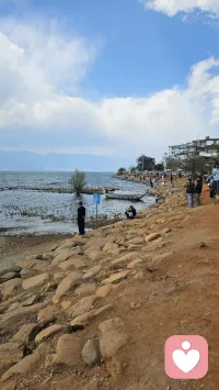 大路走尽还有数不尽的小路，只要不停地走就有数不尽的风光配图