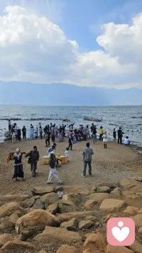 所有的苦难与背负尽头，都是行云流水般的此世光阴