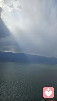 人生真的会有很多惊奇的境遇和可能啦，再尝试一下，再等等看吧。配图