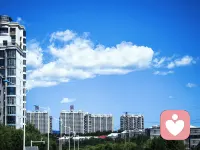 对于别人对我们的无意伤害: 
我们不生气，因为他有病， 
我们没必要给他药去治疗它。 

对于别人对我们的有意伤害: 
我们更不能生气，
这样才是气到他。配图