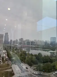 出軌后他的痛哭可能是演技，但你的妥協一定是災難。記住：你教會別人如何對待你——當他突破底線時，你的原諒等于簽發“傷害許可證”。配圖