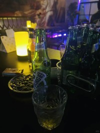 别用冷暴力逼对方说分手，烂尾楼还要办交接手续呢。成年人该学会给感情画完整句号。配图