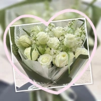 其实时间久了我们会发现
在不同的阶段里，我们会反复的爱上同一个人
因为，他总有一些特质是会吸引我们的