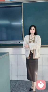 小学老师一枚，希望大家可以喜欢😜😜😜😜😜😜😜😜配图
