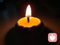 据说现在的老年大学挤满了年轻人，大家利用空闲时间学画画，学跳舞……除了想多一个技能以外，大多数人还是为了找回自己曾经的兴趣爱好。

小时候的自己，喜欢看蓝天，画白云，喜欢小狗小猫，但小学之后，熟悉的话语就来到了我们的耳边：你现在就要一门心思好好学习，不要搞其他有的没的！

突然有一天画笔被收了，小猫小狗送人了，我们都来不及对他们说一句再见，就再也不见了。心里总有遗憾，但又不知道该不该继续自己的爱好！

现在的生活，除了工作，家庭，总觉得少了什么，我们突然想起了心里曾经被磨灭的东西，他们就像一颗星星，一直埋在心底，从未离开……最好的开始，就是现在！

关注我，探索原生家庭的奥秘，成为更好的自己。配图