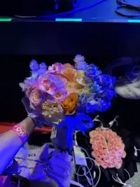 親愛的，失戀是心碎的課堂，但也是成長的契機。請相信，時間會溫柔縫合每一道傷痕。你值得被全心珍惜，而那個對的人，正在未來等你以更明亮的姿態相遇。配圖