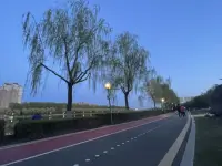 沒(méi)了青春，沒(méi)了腰，但是還有一身膘，只要心態(tài)不滑坡，每天都是笑呵呵。今天我請(qǐng)客，請(qǐng)你歡囍哈哈哈哈配圖