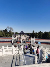 面對焦慮時，給自己積極的自我暗示，比如，“我一定能行”“我很優秀”……給自己足夠的肯定，增強自信克服焦慮！配圖