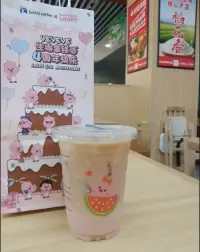 什么是爱情？
爱情就是找到适合自己的，
如果你用世俗的标准去评价，
永远他（她）都有更好或者更差的。配图