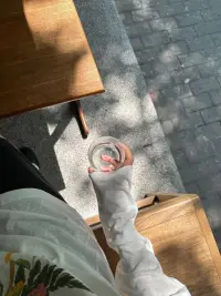 所有真心对我好的人，
没有一个是我花力气结交来的，
都是一遇到就相互吸引、轻松玩耍。
人不需要用力走向任何人。配图
