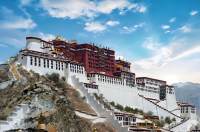 只要步履不停，便可山水万程，想去的地方就可以一一到达，等我!配图