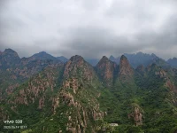人最强大的时候，不是坚持的时候，而是放下的时候。配图