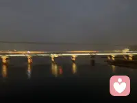 人应当认识自己，按自己本来的样子接纳自己，不与人比，也不拿真实的自己与应该的自己比。—《一生所寻不过爱与自由》配图