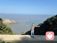 這個世界其實只有你一個人，你在世界就在，你不在世界就消失了，人生就像旅途，匆忙趕路時，別忽略了沿途的風景。配圖