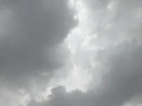 如此应景的天空，能不能下场暴雨...
