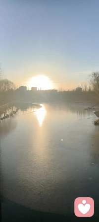 爱是一种持续输出的能力

因为在意，才会生出很多情绪