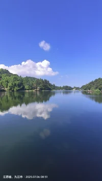 如果你對自己的定位是“不夠好”，那么很可能你做的很多事情都不會違背你對于自己的這個定位。配圖