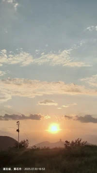 有些事情，除了自己谁也不会懂，有些无奈，除了沉默什么也不想说。会有那么一天，你也会放下今天的执着和不舍，带着稍许的遗憾离开；是认清，是放过，是释怀，是无能为力。