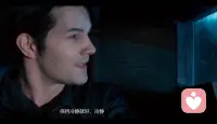 怎么定义幸福

——接上篇——

3问：怎么界定幸福？

幸福有标准答案吗？其实没有。每个人都有对幸福不同的定义。

但我们可以借用一个经典的框架来理解它——积极心理学创始人马丁·塞利格曼提出的PERMA模型，把幸福分成了五个元素：

P —— 积极情绪（Positive emotion）
生活中要有一定比例的好心情。大部分时间里，你是愉悦的、轻松的、满意的。

E —— 投入（Engagement）
你能找到让自己投入沉浸其中的事情，进入“心流”状态，全神贯注，甚至忘记时间。

R —— 人际关系（Relationship）
你拥有良好、温暖的关系，能和他人建立真实的友谊和联结。

M —— 意义感（Meaning）
你找到了人生的意义，知道自己为什么而活，并且正在追寻它。

A —— 成就（Accomplishment）
你有能力实现自己的目标或梦想，感受到自己的成长和价值。

塞利格曼认为，幸福不是单一的感受，而是一个综合的概念。我们口中的幸福，或多或少都包含了这五个方面。

而从长远来看，想要持续感到幸福，我们需要一步一步向前，不断去找到更高的意义。

总的来说，幸福不是一个终点，而是一种能力——感受积极的能力、投入的能力、爱与被爱的能力、找到意义的能力、实现自己的目标和梦想的能力。

愿我们都能在自己的节奏里，慢慢靠近属于自己的幸福。

～李松蔚《心理学通识》学习笔记～