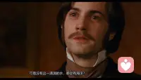 怎么定义幸福

——接上篇——

3问：怎么界定幸福？

幸福有标准答案吗？其实没有。每个人都有对幸福不同的定义。

但我们可以借用一个经典的框架来理解它——积极心理学创始人马丁·塞利格曼提出的PERMA模型，把幸福分成了五个元素：

P —— 积极情绪（Positive emotion）
生活中要有一定比例的好心情。大部分时间里，你是愉悦的、轻松的、满意的。

E —— 投入（Engagement）
你能找到让自己投入沉浸其中的事情，进入“心流”状态，全神贯注，甚至忘记时间。

R —— 人际关系（Relationship）
你拥有良好、温暖的关系，能和他人建立真实的友谊和联结。

M —— 意义感（Meaning）
你找到了人生的意义，知道自己为什么而活，并且正在追寻它。

A —— 成就（Accomplishment）
你有能力实现自己的目标或梦想，感受到自己的成长和价值。

塞利格曼认为，幸福不是单一的感受，而是一个综合的概念。我们口中的幸福，或多或少都包含了这五个方面。

而从长远来看，想要持续感到幸福，我们需要一步一步向前，不断去找到更高的意义。

总的来说，幸福不是一个终点，而是一种能力——感受积极的能力、投入的能力、爱与被爱的能力、找到意义的能力、实现自己的目标和梦想的能力。

愿我们都能在自己的节奏里，慢慢靠近属于自己的幸福。

～李松蔚《心理学通识》学习笔记～